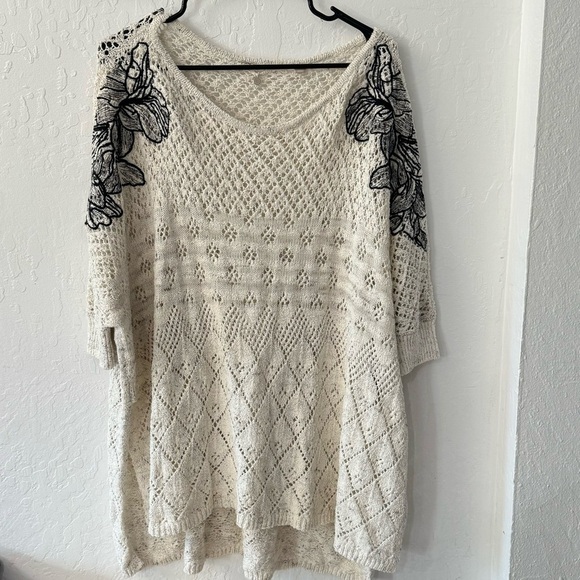 Anthropologie Knitted Knotted Embroidered Lana Tunic Sweater XS/S - Picture 3 of 8